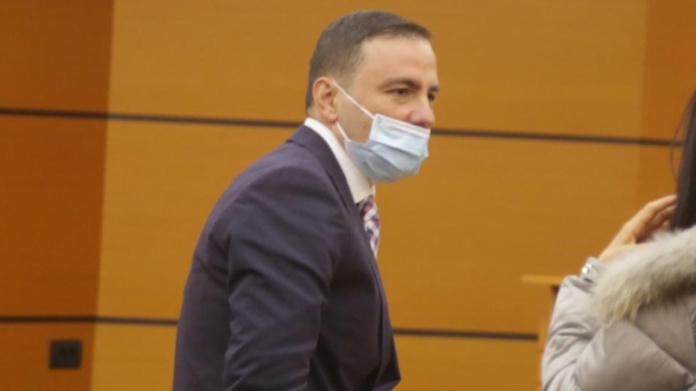 Prokuroria e Tiranës pro dhunës në protesta?/ Pse hesht Arenc Çela, pas kujt fshihet?