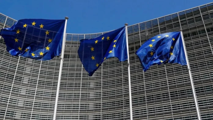 Dënimet e ish-krerëve të UÇK-së/ BE-ja apel për përmbajtje në Kosovë dhe rajon
