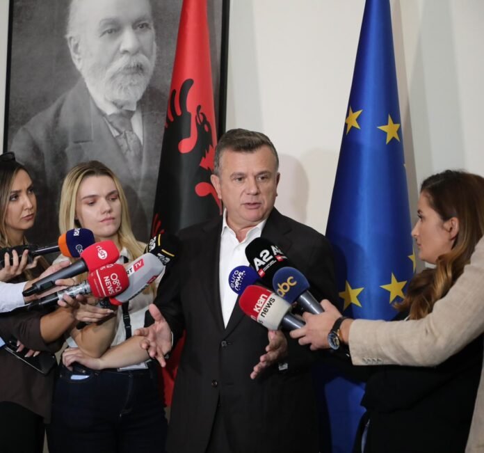 Harta me 46 bashki, PS përballë testit të 84 votave/ Balla paralajmëron deputetët kundër