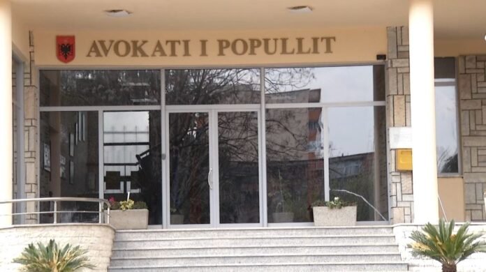 Avokati I Popullit
