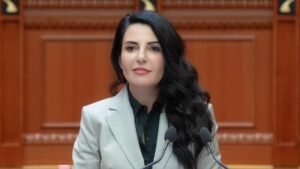Belinda Balluku përballet me akuza të reja/ 6 tendera gati për t’i hapur derën e burgut