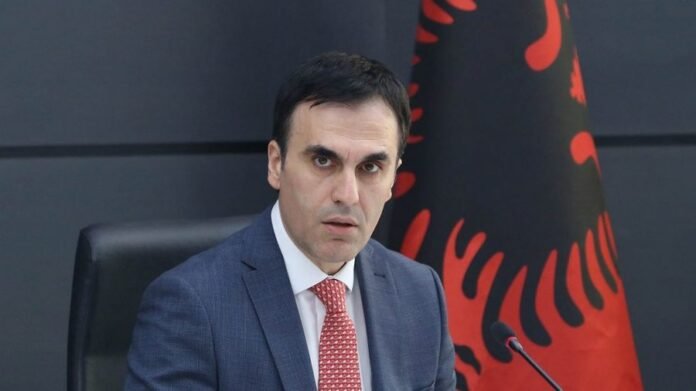Pagat, Olsian Çela i hap rrugë dialogut me qeverinë?/ Zbutet edhe për ndryshimet në Kodin Penal