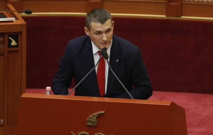 Dumani Ne Kuvend 2