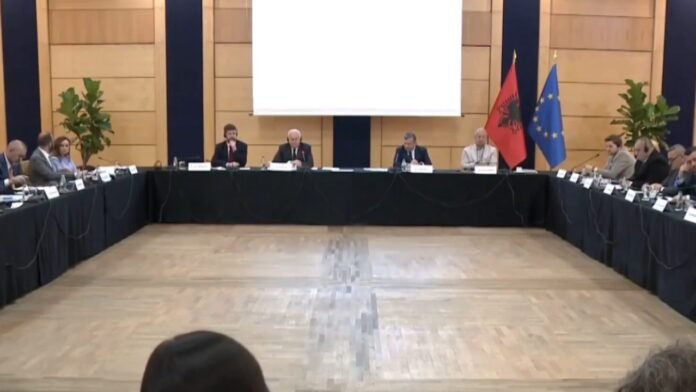 Komiteti Parlamentar