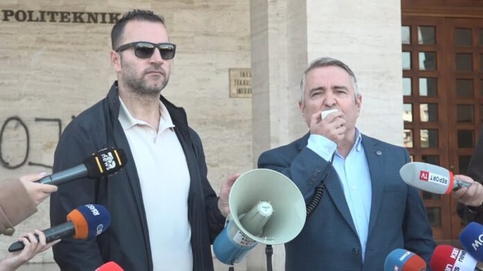 Para për nota, libra me detyrim e denoncime për favore seksuale/ Çfarë ndodh pas dyerve të auditorëve?