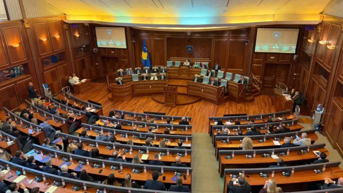 Kuvendi i Kosovës në një zë për Thaçin e ish-krerët e UÇK-së
