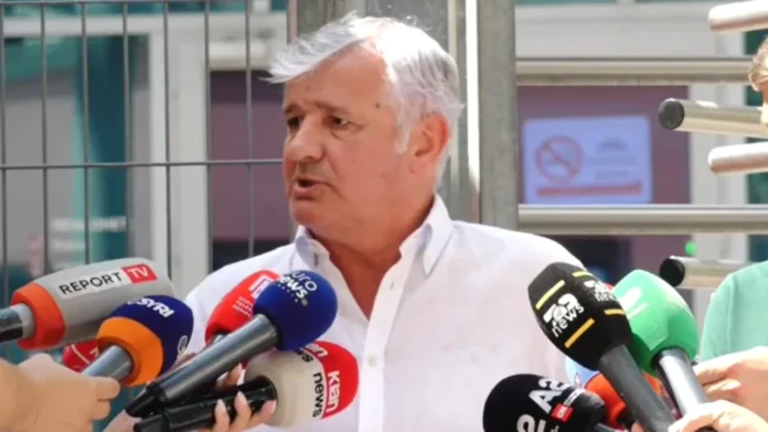Rregullorja/ GJKKO injoron avokatët