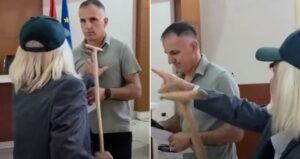Video-Tensione në Këshillin Bashkiak të Maliqit/ Përplasje për shkrirjen e bashkisë