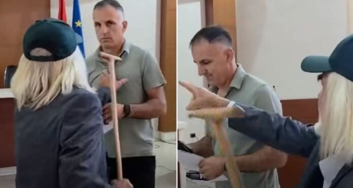 Video-Tensione në Këshillin Bashkiak të Maliqit/ Përplasje për shkrirjen e bashkisë