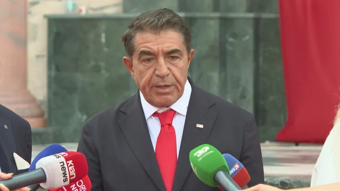 “Shtetin Bektashi duhet ta vendosë popullin”/ Mesazhi i të dërguarit special të Trump në Tiranë