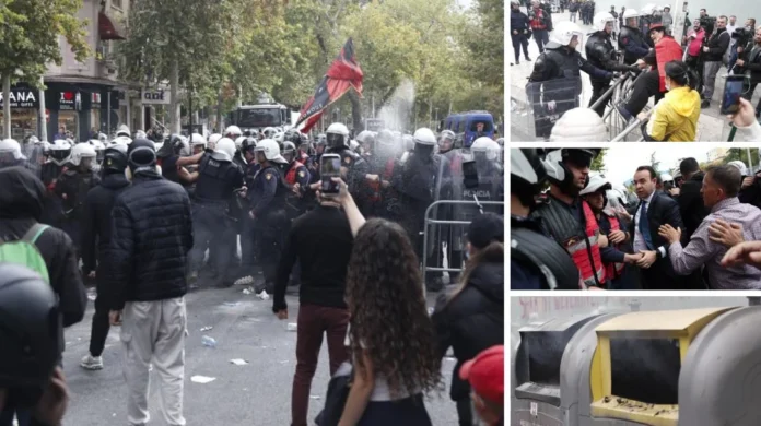 “Mos e votoni reformën”/ Protesta jashtë Kuvendit përshkallëzohet në përplasje me policinë