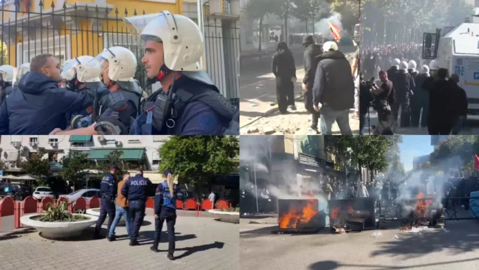 Përplasje të forta para Ministrisë së Arsimit/ Policia qëllon me gaz e plumba gome