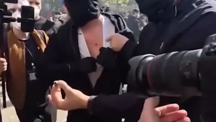 “Na qëlluan me plumba gome”/ Protestuesit tregojnë objektet para kamerave