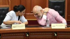 “S’ka dorëheqje sa herë ngre SPAK akuza”/ Rama nuk lejon arrestimin e Ballukut