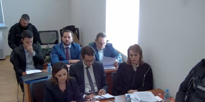 Seanca Ne Kushtetuese Per Veliaj