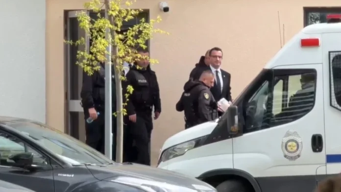 Veliaj presion Gjykatës së Lartë?
